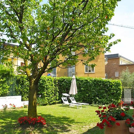 B&B La Maison Degli Angeli Desenzano del Garda Kültér fotó